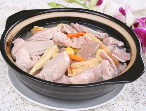 干锅松鱼头,泉水炖松茸(各位),农家粗粮饼,碳烧羊肋排,砂锅猪肚汤,蒜